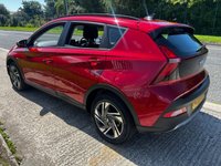 USED 2023 73 HYUNDAI BAYON 1.0 T-GDi MHEV SE Connect SUV 5dr Petrol Hybrid DCT Euro 6 (s/s) (100 ps) 1 OWNER FROM NEW* PARKING SENSORS WITH REVERSING CAMERA* CRUISE CONTROL* ECO / SPORT / COMFORT MODE* AIR CON* BLUETOOTH PHONE AND AUDIO* DAB* USB* APPLE CARPLAY* ANDROID AUTO*