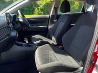 USED 2023 73 HYUNDAI BAYON 1.0 T-GDi MHEV SE Connect SUV 5dr Petrol Hybrid DCT Euro 6 (s/s) (100 ps) 1 OWNER FROM NEW* PARKING SENSORS WITH REVERSING CAMERA* CRUISE CONTROL* ECO / SPORT / COMFORT MODE* AIR CON* BLUETOOTH PHONE AND AUDIO* DAB* USB* APPLE CARPLAY* ANDROID AUTO*