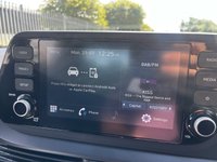 USED 2023 73 HYUNDAI BAYON 1.0 T-GDi MHEV SE Connect SUV 5dr Petrol Hybrid DCT Euro 6 (s/s) (100 ps) 1 OWNER FROM NEW* PARKING SENSORS WITH REVERSING CAMERA* CRUISE CONTROL* ECO / SPORT / COMFORT MODE* AIR CON* BLUETOOTH PHONE AND AUDIO* DAB* USB* APPLE CARPLAY* ANDROID AUTO*
