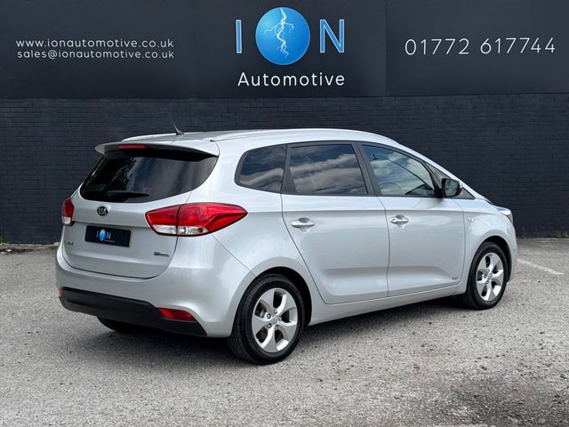 2016 KIA CARENS 1.6 GDi SR7 *7 Seats, Park Sensors* - Photo 2