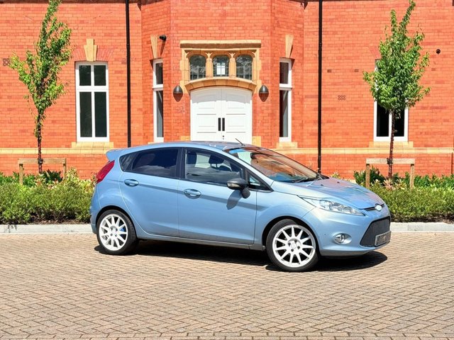 2008 58 Ford Fiesta 1.6 Titanium Hatchback 5dr Petrol Manual (139 g/km, 118 bhp)