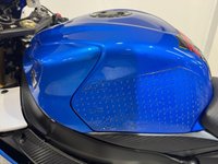 USED 2014 14 SUZUKI GSX-R750 LOW MILEAGE - LOTS OF EXTRAS COMES WITH NEW MOT AND WARRANTY