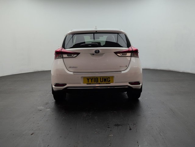 USED 2018 18 Toyota Auris 1.8 Vvt-H Design Hatchback 5dr Petrol Hybrid Cvt Euro 6 (s/S) (136 Ps) - Cruise, Satnav, Alloy