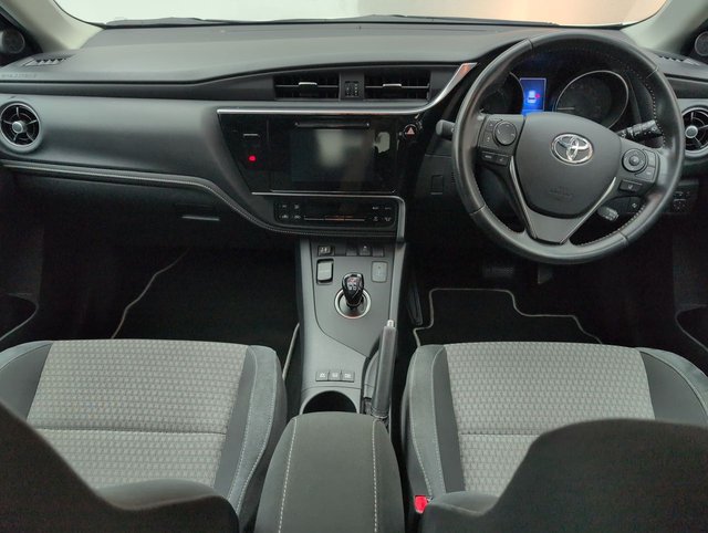 USED 2018 18 Toyota Auris 1.8 Vvt-H Design Hatchback 5dr Petrol Hybrid Cvt Euro 6 (s/S) (136 Ps) - Cruise, Satnav, Alloy