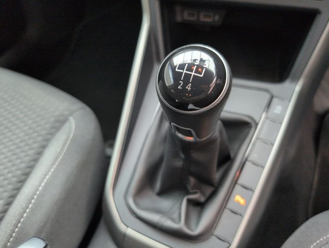 USED 2018 68 Volkswagen Polo 1.0 TSI Gpf SE Hatchback 5dr Petrol Manual Euro 6 (s/S) (95 Ps) 15in Alloy Wheels + Air/Con