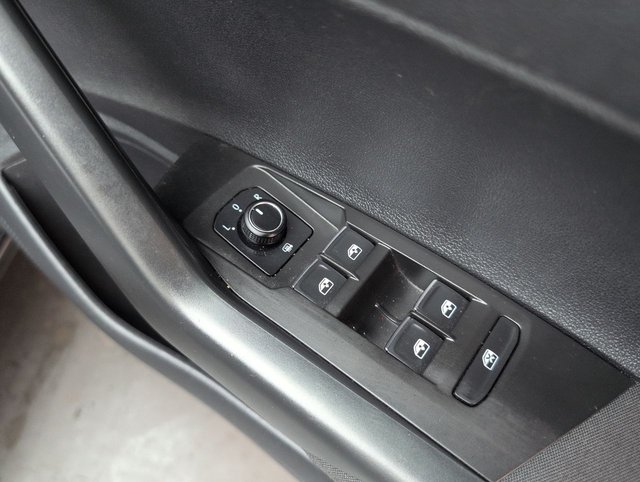 USED 2018 68 Volkswagen Polo 1.0 TSI Gpf SE Hatchback 5dr Petrol Manual Euro 6 (s/S) (95 Ps) 15in Alloy Wheels + Air/Con