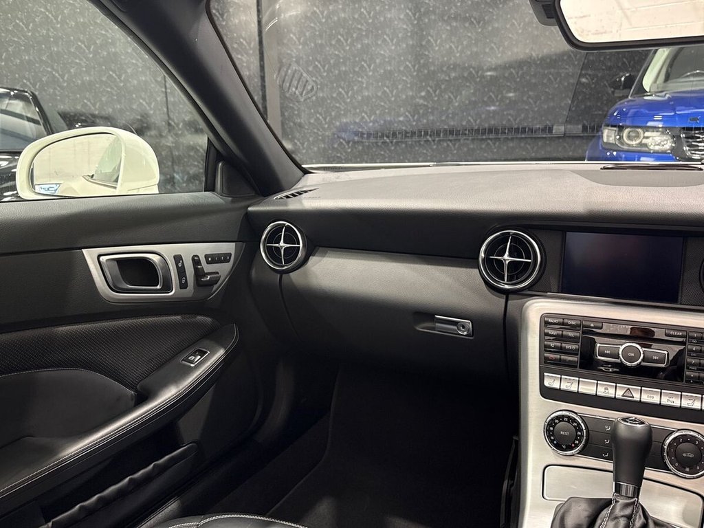 USED 2012 62 MERCEDES-BENZ SLK 5.5 SLK55 V8 AMG Convertible 2dr Petrol SpdS+7GT Euro 5 (s/s) (421 ps) PAN ROOF|AIRSCARF|HEATED SEATS
