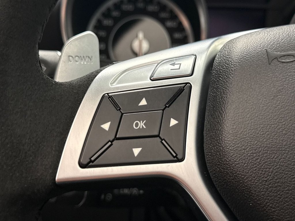 USED 2012 62 MERCEDES-BENZ SLK 5.5 SLK55 V8 AMG Convertible 2dr Petrol SpdS+7GT Euro 5 (s/s) (421 ps) PAN ROOF|AIRSCARF|HEATED SEATS