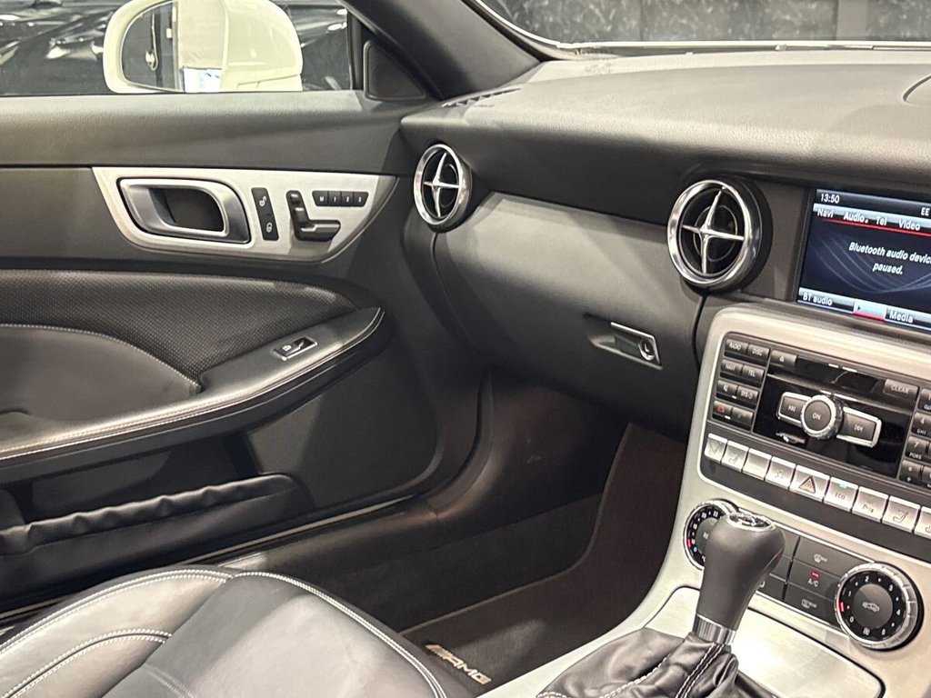USED 2012 62 MERCEDES-BENZ SLK 5.5 SLK55 V8 AMG Convertible 2dr Petrol SpdS+7GT Euro 5 (s/s) (421 ps) PAN ROOF|AIRSCARF|HEATED SEATS