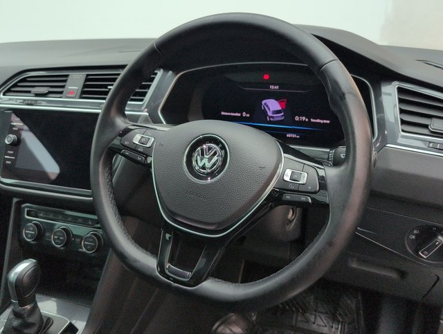 USED 2018 18 Volkswagen Tiguan 2.0 TDI Sel Suv 5dr Diesel DSg Euro 6 (s/S) (150 Ps) 19in Alloy Wheels + Cruise Control