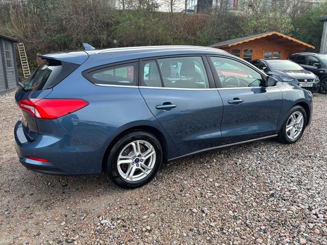 2021 FORD FOCUS - Photo 5