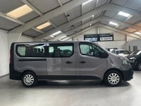USED 2019 69 RENAULT TRAFIC 2.0 dCi ENERGY 30 Business Minibus Double Cab 5dr Diesel Manual LWB Euro 6 (s/s) (9 Seat) (120 ps) 