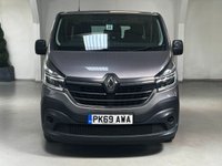 USED 2019 69 RENAULT TRAFIC 2.0 dCi ENERGY 30 Business Minibus Double Cab 5dr Diesel Manual LWB Euro 6 (s/s) (9 Seat) (120 ps) 