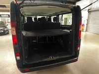 USED 2019 69 RENAULT TRAFIC 2.0 dCi ENERGY 30 Business Minibus Double Cab 5dr Diesel Manual LWB Euro 6 (s/s) (9 Seat) (120 ps) 