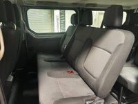 USED 2019 69 RENAULT TRAFIC 2.0 dCi ENERGY 30 Business Minibus Double Cab 5dr Diesel Manual LWB Euro 6 (s/s) (9 Seat) (120 ps) 
