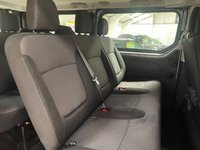 USED 2019 69 RENAULT TRAFIC 2.0 dCi ENERGY 30 Business Minibus Double Cab 5dr Diesel Manual LWB Euro 6 (s/s) (9 Seat) (120 ps) 