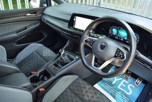 View our VOLKSWAGEN GOLF