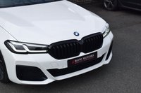 USED 2021 21 BMW 5 SERIES 3.0 530d MHT M Sport Saloon 4dr Diesel Hybrid Steptronic xDrive Euro 6 (s/s) (286 ps) SUNROOF / M SPORT PRO / H&K