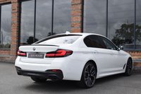 USED 2021 21 BMW 5 SERIES 3.0 530d MHT M Sport Saloon 4dr Diesel Hybrid Steptronic xDrive Euro 6 (s/s) (286 ps) SUNROOF / M SPORT PRO / H&K