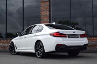 USED 2021 21 BMW 5 SERIES 3.0 530d MHT M Sport Saloon 4dr Diesel Hybrid Steptronic xDrive Euro 6 (s/s) (286 ps) SUNROOF / M SPORT PRO / H&K