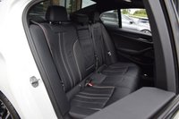 USED 2021 21 BMW 5 SERIES 3.0 530d MHT M Sport Saloon 4dr Diesel Hybrid Steptronic xDrive Euro 6 (s/s) (286 ps) SUNROOF / M SPORT PRO / H&K