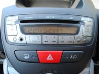 USED 2010 60 TOYOTA AYGO 1.0 VVT-i Blue Hatchback 5dr Petrol Manual Euro 4 (67 bhp) www.suffolkcarcentre.co.uk - Located at Ilketshall