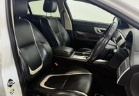 USED 2015 15 JAGUAR XF 2.2d Portfolio Saloon 4dr Diesel Auto Euro 5 (s/s) (163 ps) 