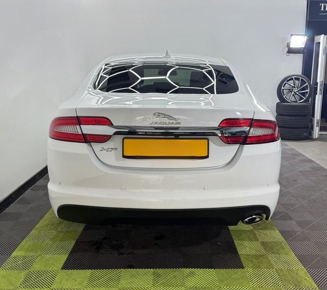 2015 JAGUAR XF - Photo 5