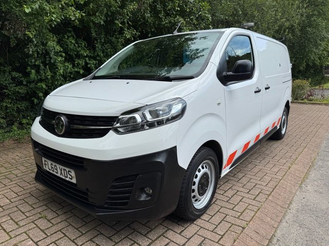 View our VAUXHALL VIVARO