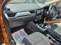 USED 2022 72 RENAULT CAPTUR 1.3 TCe SE Edition SUV, 17.859 Miles, 1 owner, ULEZ, Euro 6, Full Service History, 6-speed Manual, Sat Nav, 7