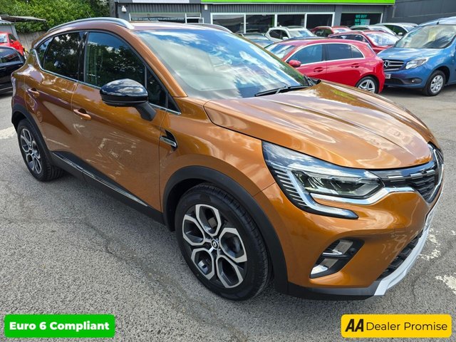 2022 RENAULT CAPTUR - Photo 2