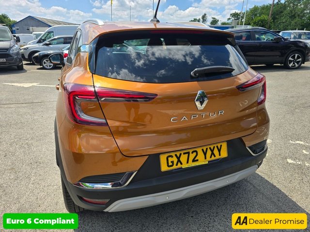 2022 RENAULT CAPTUR - Photo 11