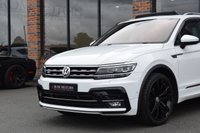 USED 2017 K VOLKSWAGEN TIGUAN 2.0 TDI BlueMotion Tech R-Line SUV 5dr Diesel DSG 4Motion Euro 6 (s/s) (150 ps) PAN ROOF / LEATHER / TOW BAR