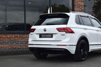 USED 2017 K VOLKSWAGEN TIGUAN 2.0 TDI BlueMotion Tech R-Line SUV 5dr Diesel DSG 4Motion Euro 6 (s/s) (150 ps) PAN ROOF / LEATHER / TOW BAR