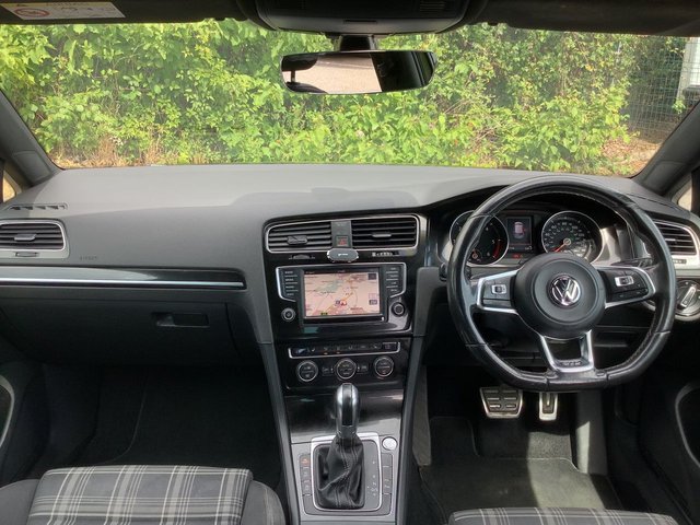 2017 VOLKSWAGEN GOLF - Photo 9