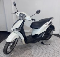 USED 2017 17 PIAGGIO LIBERTY 125 TWIST AND GO 125 - 2 0WNERS COMES WITH NEW MOT AND WARRANTY