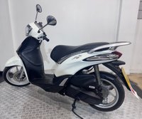 USED 2017 17 PIAGGIO LIBERTY 125 TWIST AND GO 125 - 2 0WNERS COMES WITH NEW MOT AND WARRANTY