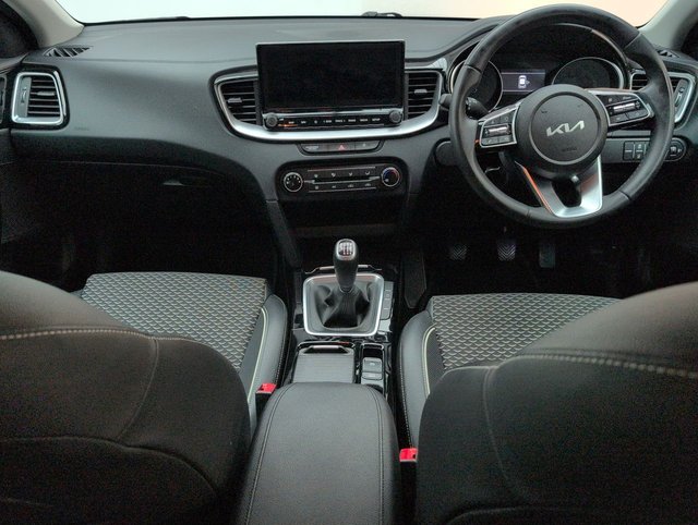 USED 2022 22 Kia Xceed 1.0 T-Gdi Connect Suv 5dr Petrol Manual Euro 6 (s/S) (118 BHP) - Sat Nav, Reverse Cam, Privacy