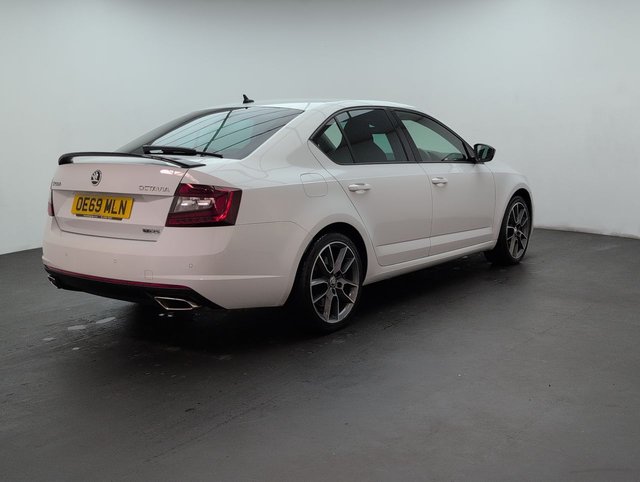 USED 2019 69 Skoda Octavia 2.0 TSI Gpf Vrs Hatchback 5dr Petrol DSg Euro 6 (s/S) (245 Ps) - Sat Nav, Sensors, Privacy