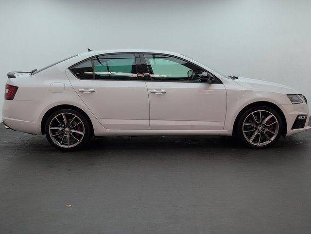 USED 2019 69 Skoda Octavia 2.0 TSI Gpf Vrs Hatchback 5dr Petrol DSg Euro 6 (s/S) (245 Ps) - Sat Nav, Sensors, Privacy