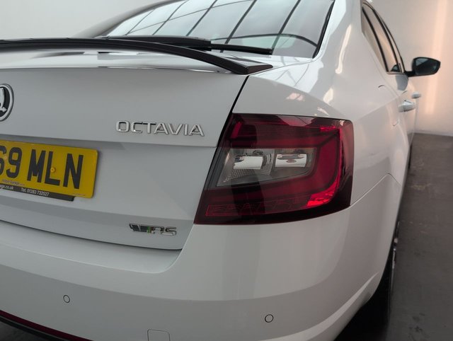 USED 2019 69 Skoda Octavia 2.0 TSI Gpf Vrs Hatchback 5dr Petrol DSg Euro 6 (s/S) (245 Ps) - Sat Nav, Sensors, Privacy