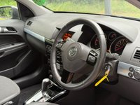 USED 2007 57 VAUXHALL ASTRA 1.9 CDTi 8v Design Hatchback 5dr Diesel Automatic (189 g/km, 118 bhp) 