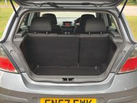 USED 2007 57 VAUXHALL ASTRA 1.9 CDTi 8v Design Hatchback 5dr Diesel Automatic (189 g/km, 118 bhp) 