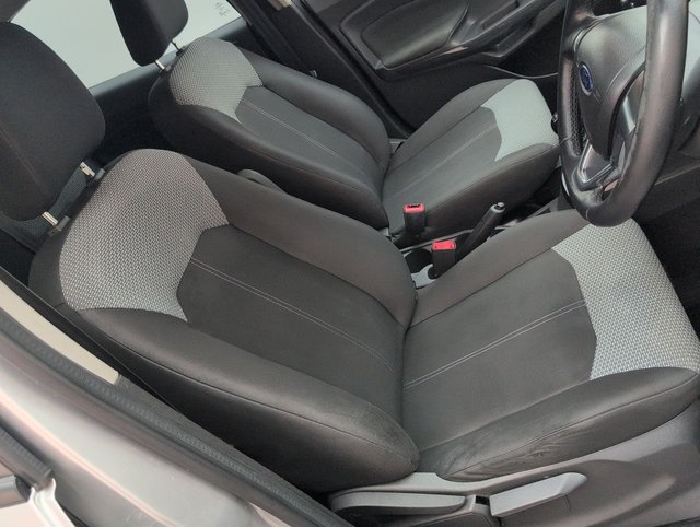 USED 2017 17 Ford Ecosport 1.5 Zetec Suv 5dr Petrol Manual 2WD Euro 5 (112 Ps) - Air Con + Alloy