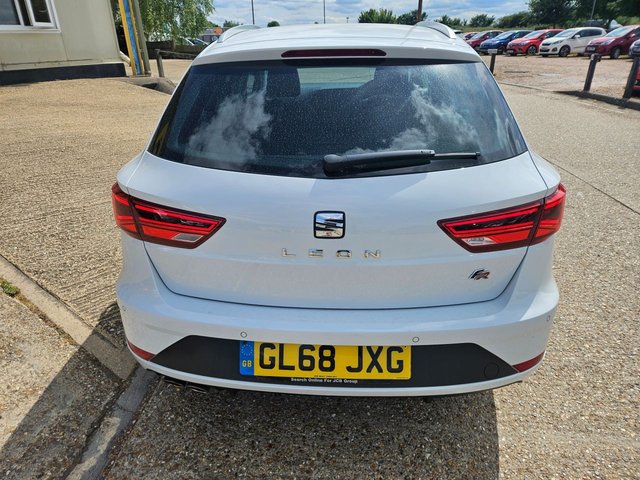 2019 SEAT LEON 1.5 TSI EVO FR ST 5dr Petrol Manual Euro 6 (s/s) (130 ps) - Photo 5