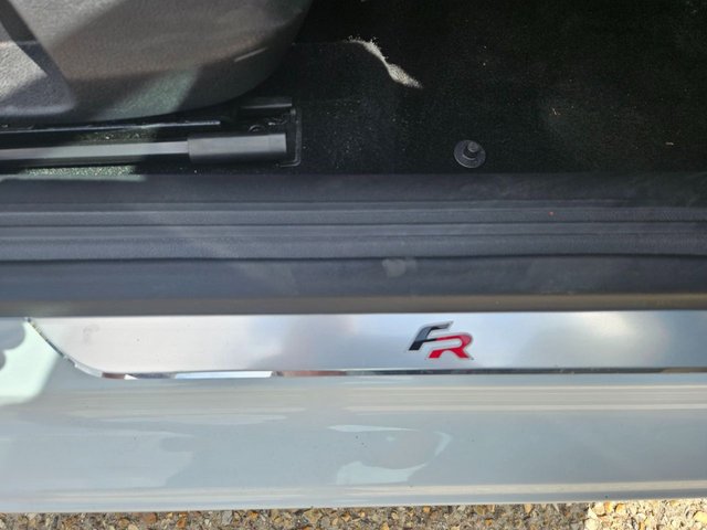 2019 SEAT LEON 1.5 TSI EVO FR ST 5dr Petrol Manual Euro 6 (s/s) (130 ps) - Photo 11