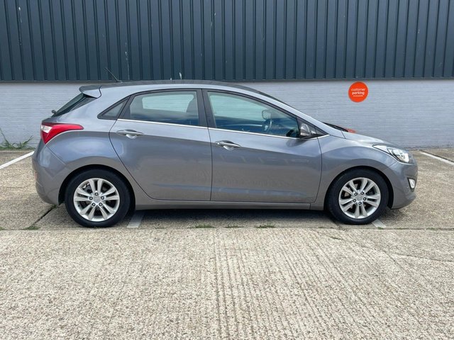 View our HYUNDAI I30