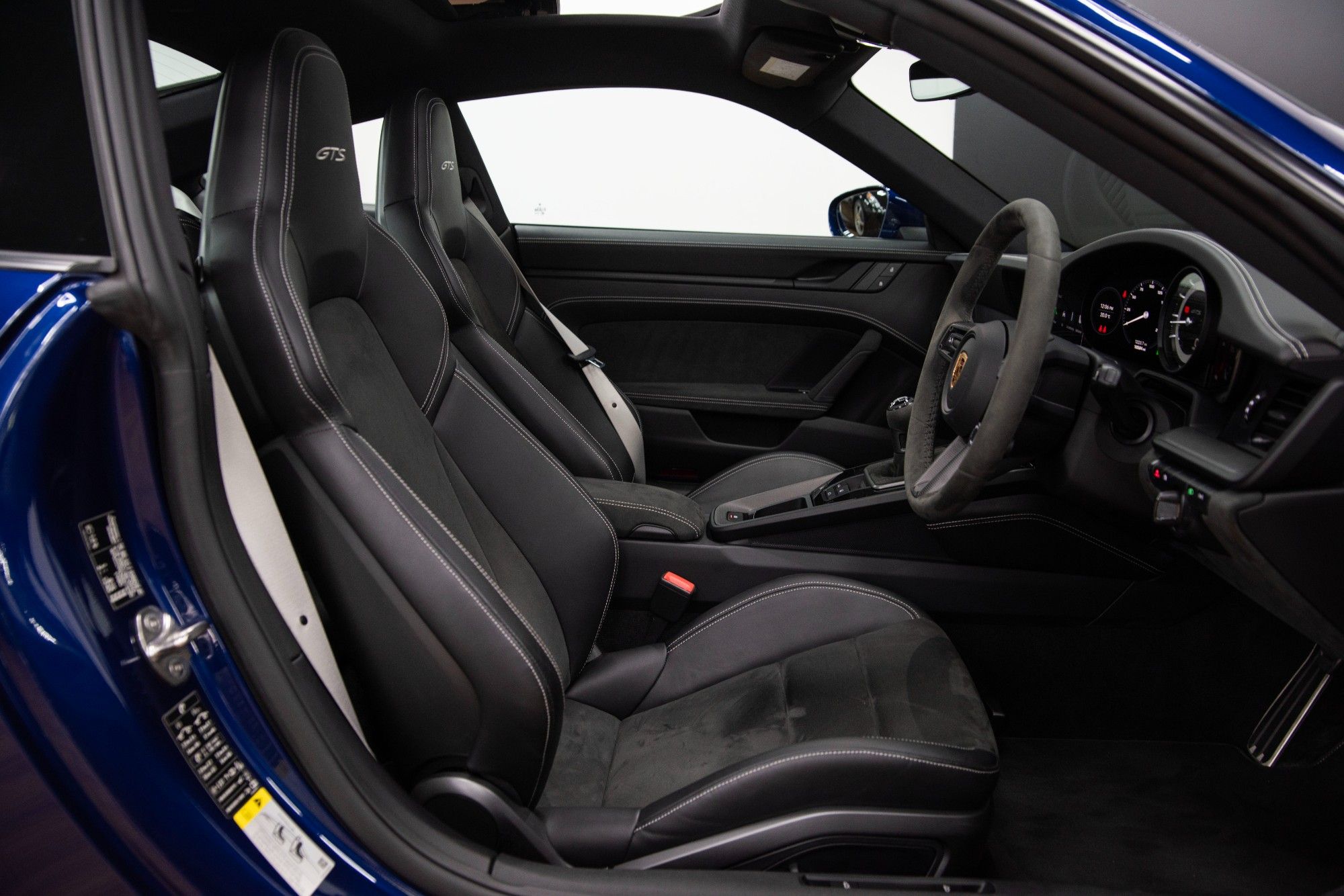 USED 2022 P PORSCHE 911 3.0T 992 Carrera 4 GTS Manual 