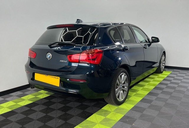 2016 BMW 1 SERIES - Photo 2