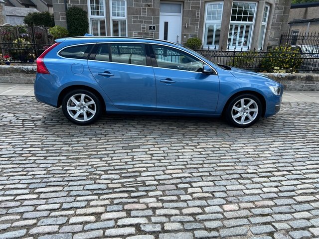 2013 VOLVO V60 - Photo 11